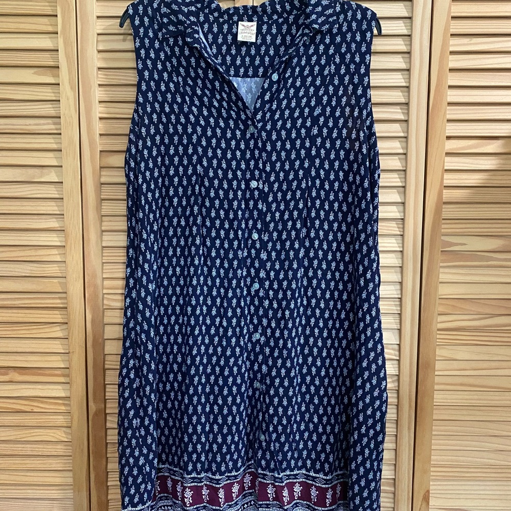 Faded Glory Navy and White Floral Dress